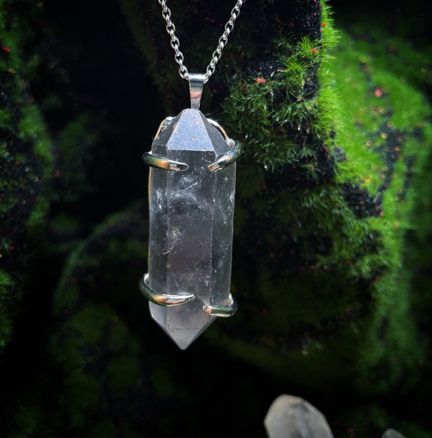 Garden Quartz Claw Pendant